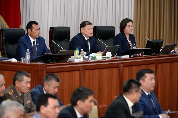 Что произошло на присяге новых членов правительства Кыргызстана?