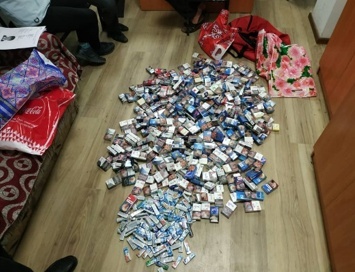 Ночной вор украл целый багажник сигарет и сладостей