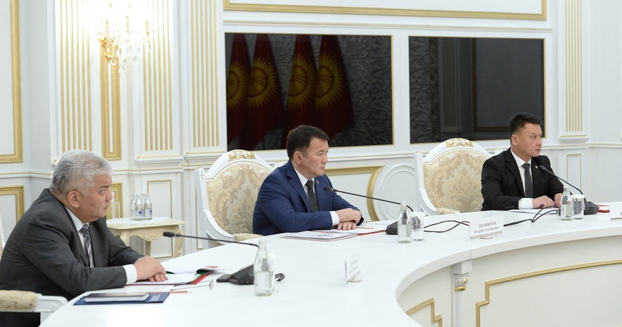 Президент Жээнбеков делает ставку на Баткенскую область?