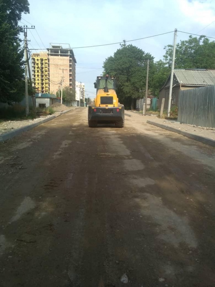 Продолжается ремонт сразу шести улиц в Бишкеке
