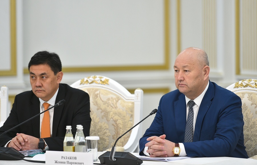 Казахстан хочет довести товарооборот с Кыргызстаном до 1 млрд долларов США