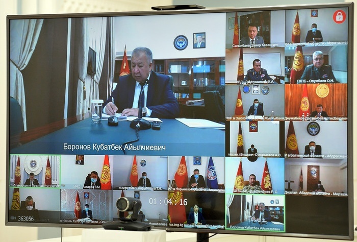 Бишкек закроют на карантин? Жээнбеков проводит заседание Совбеза