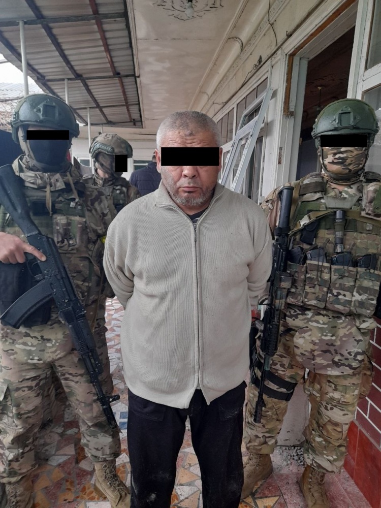 В Кыргызстане задержали двух иностранцев-боевиков, готовых выехать в Сирию