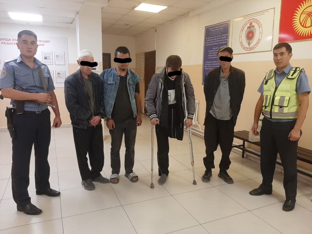 В Бишкеке из здания одного из министерств украли чугунные батареи