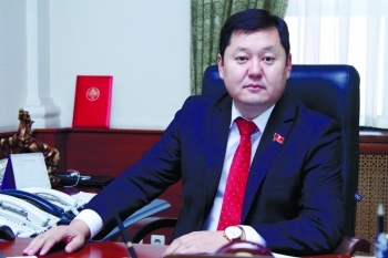 Биография: Кененбаев Алмаз Муканович