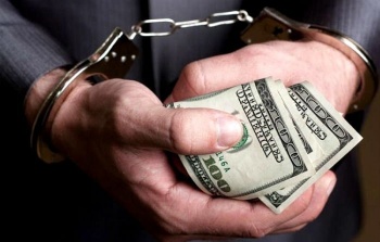 Задержан очередной инспектор Счетной палаты - вымогал взятку