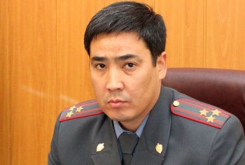 Самата Курманкулова осмотрел академик РАН, профессор Александр Потапов