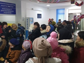 Первым законом 2020-го предложили приравнять зарплаты депутатов и медиков